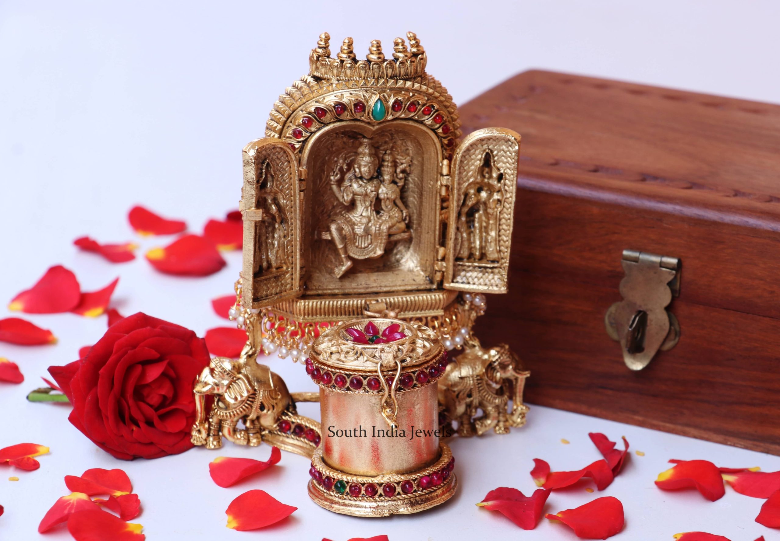 Beautiful Lakshmi Sindoor Box