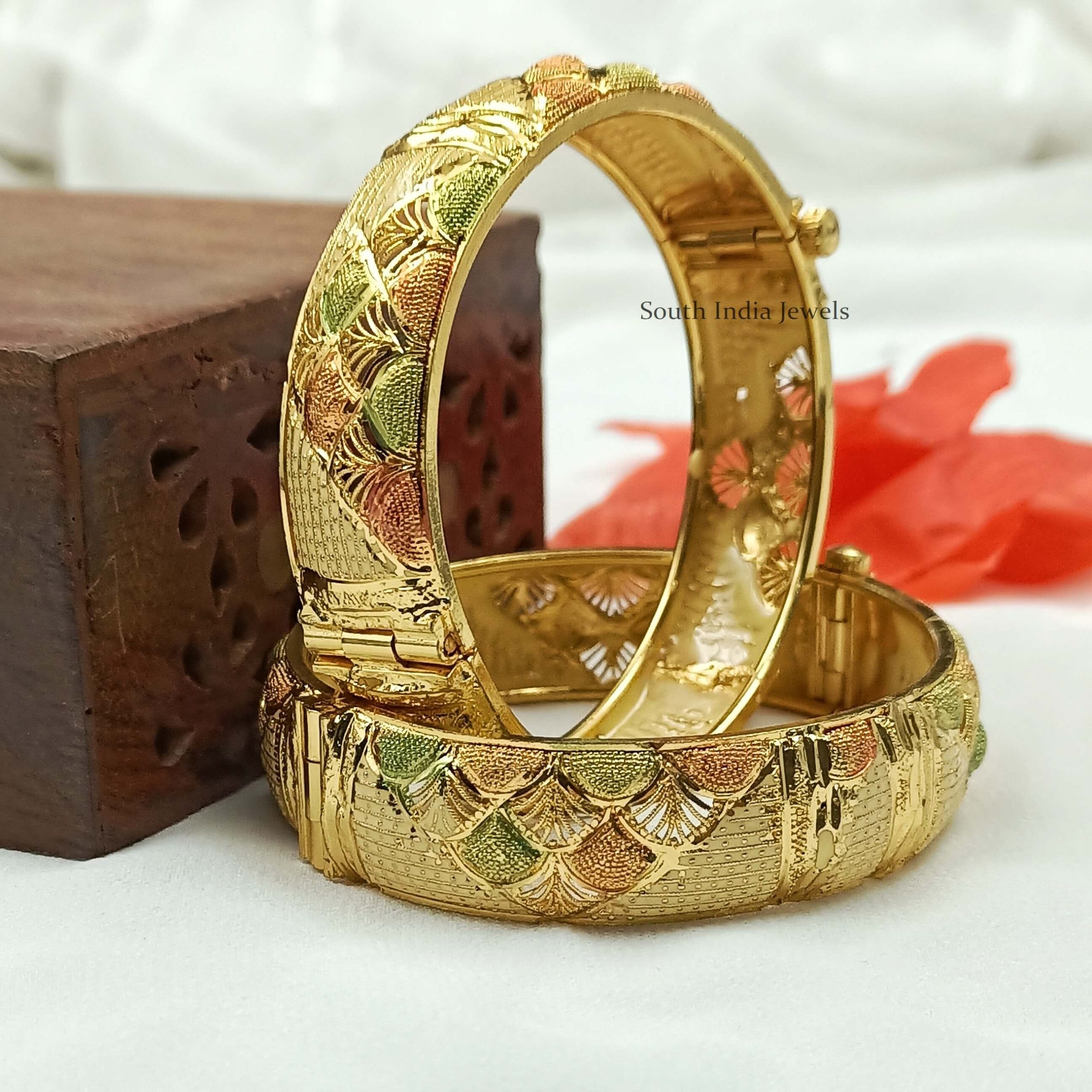 Elegant Openable Gold Plated Bangles