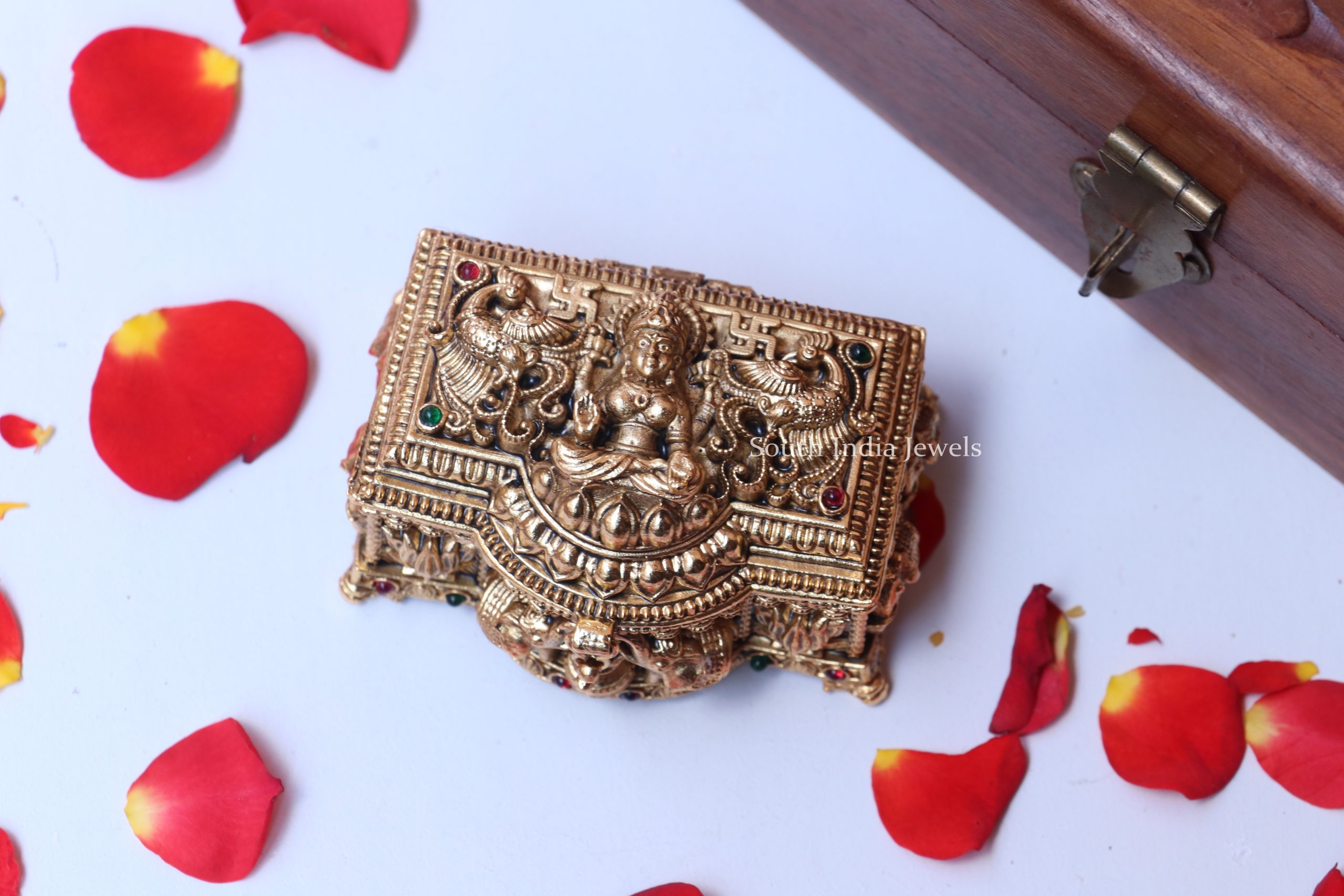 Pretty Parvati Kumkum Box