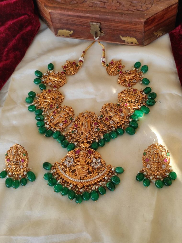 Dasavatram Emerald Design Necklace