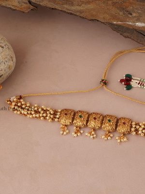 Gorgeous Floral Necklace Set (3)