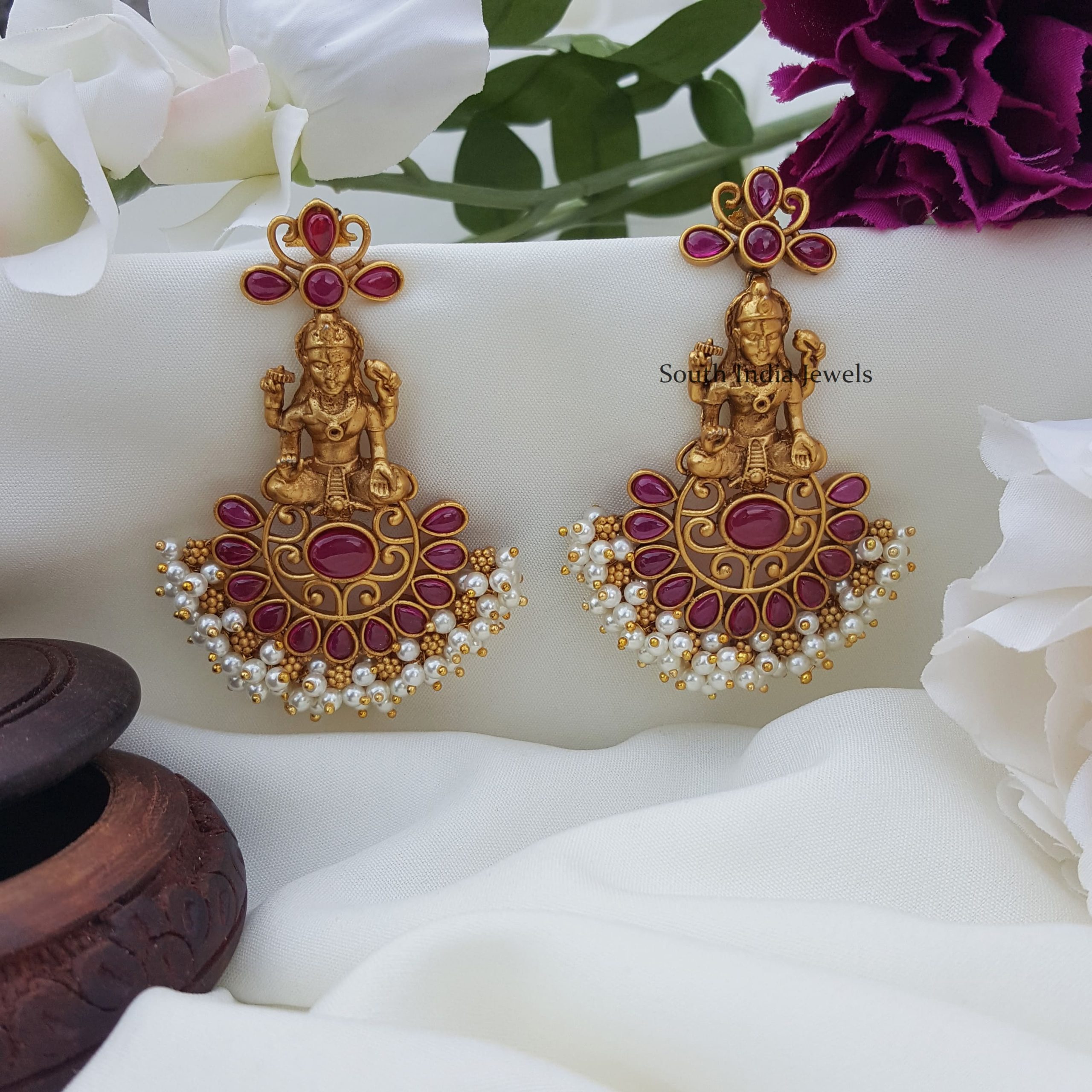 Unique Lakshmi Pearl Earrings