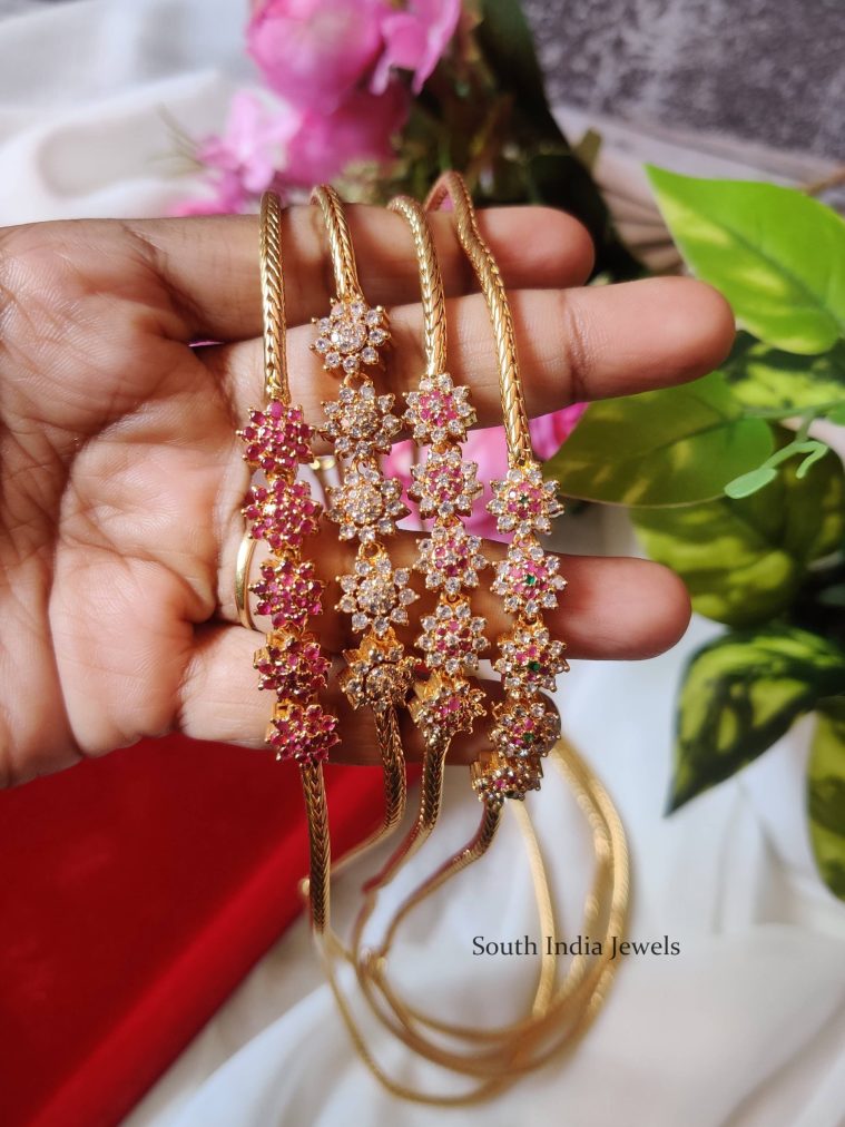 Floral Design Mugappu Chain