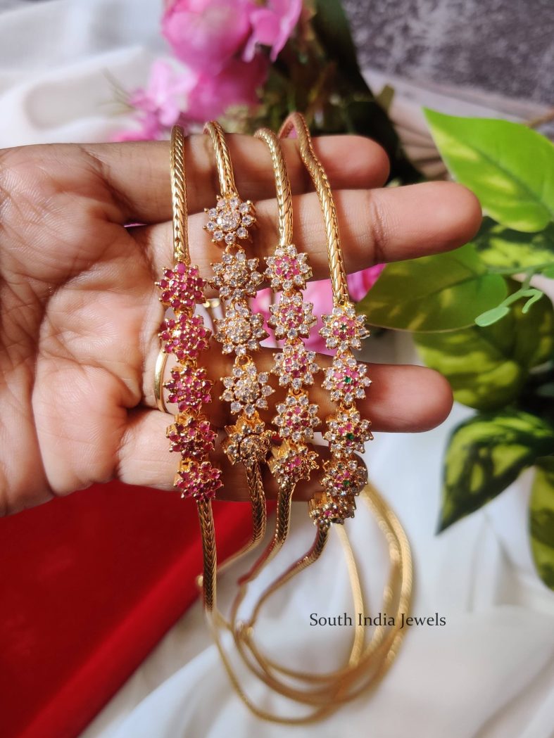 Floral Design Mugappu Chain