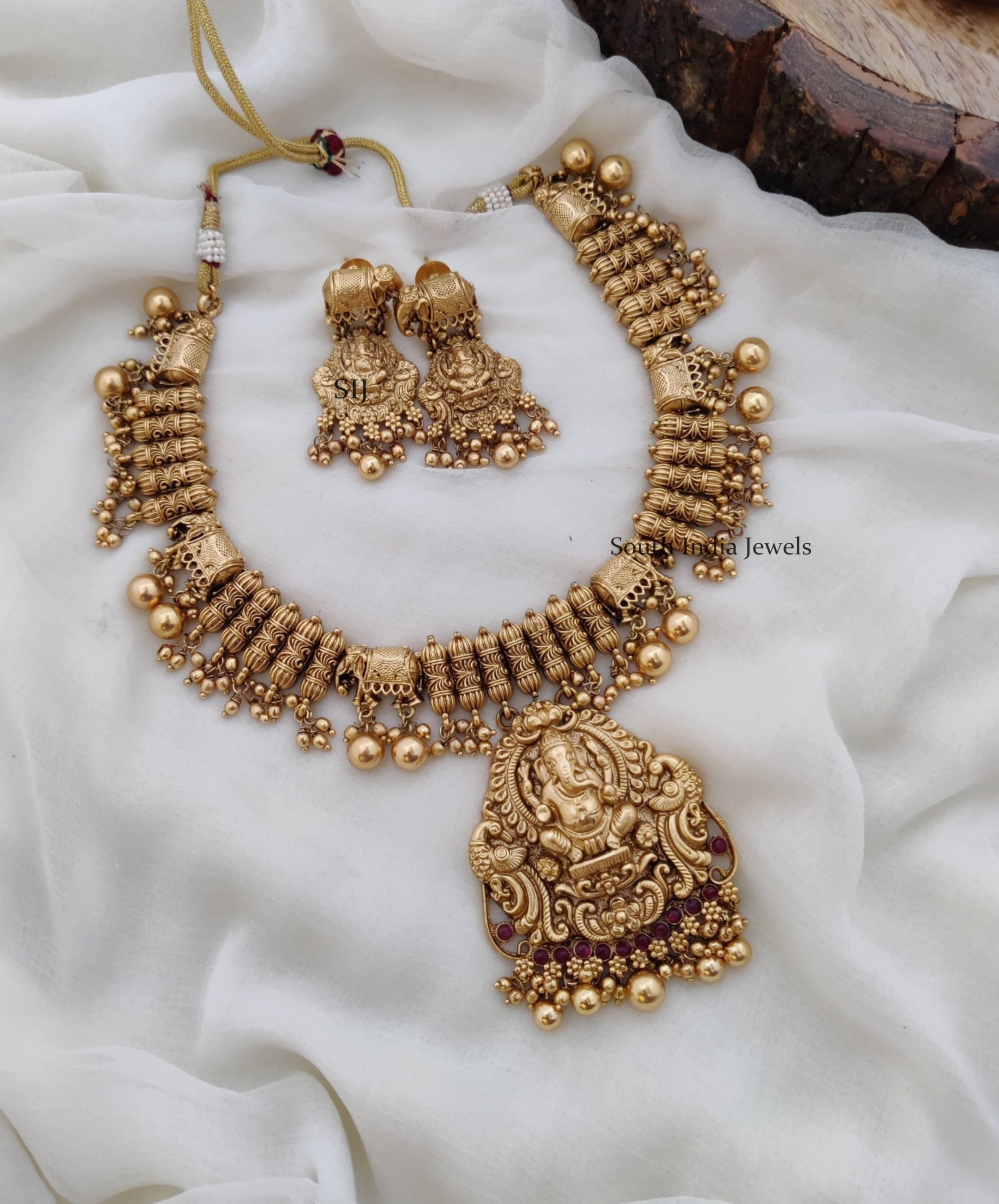 Ganesha Necklace Bridal Jewels-South India Jewels Online Stores.