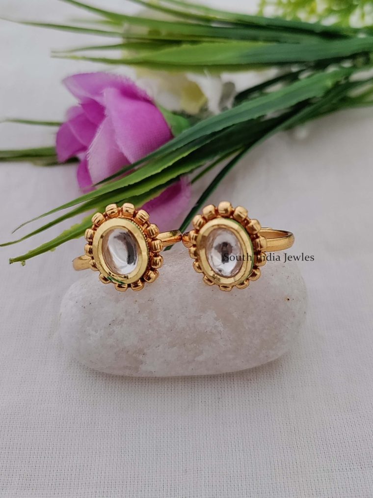 Oval Design Kundhan Toe Rings