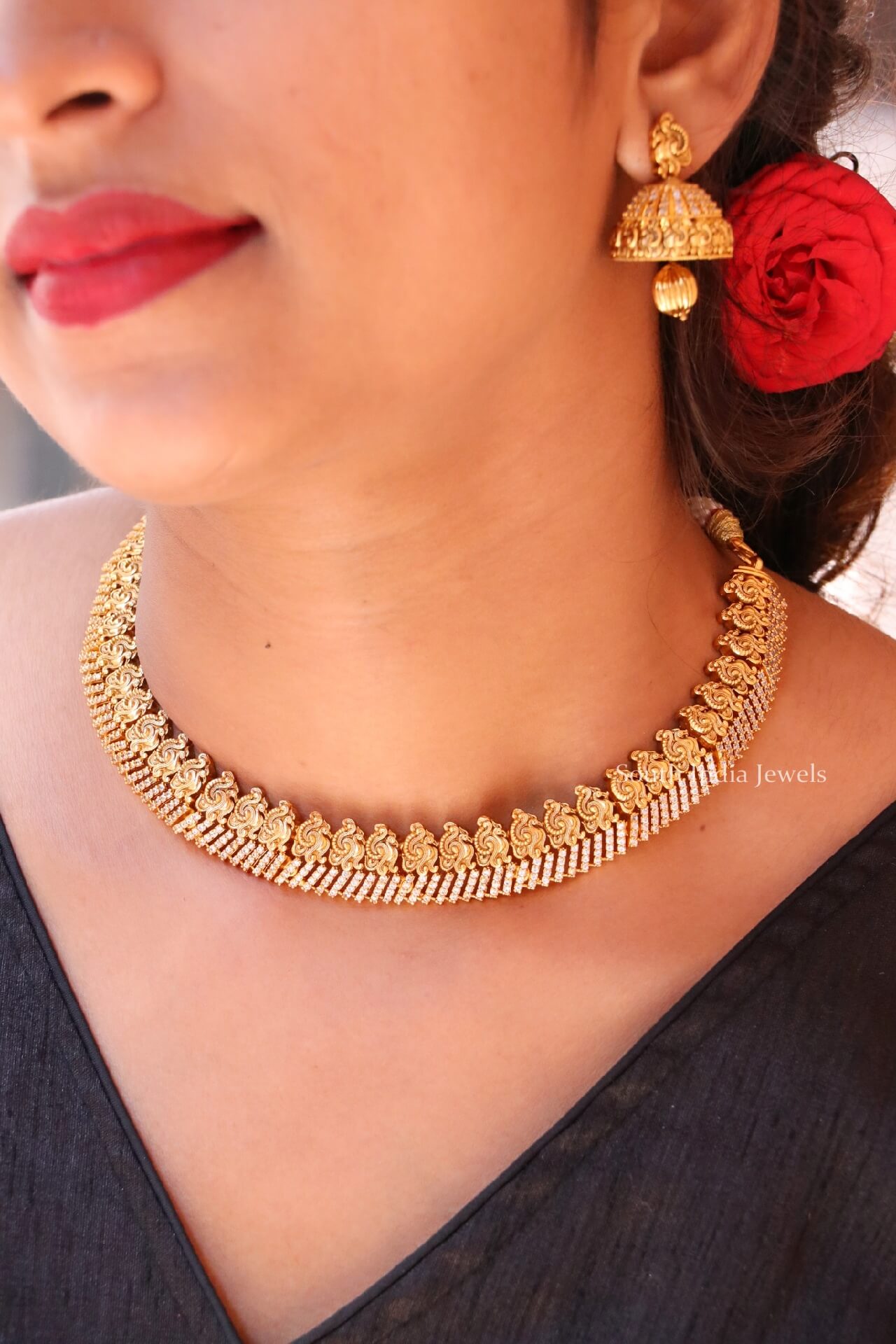 Buy quality 916 Gold Lite Weight Fancy Design Necklace in Ahmedabad