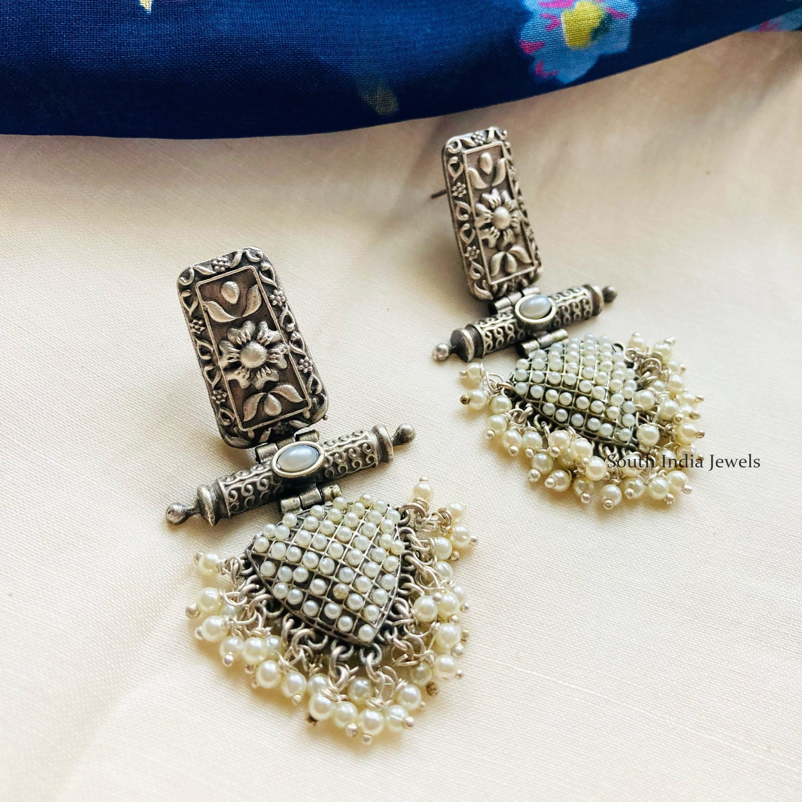 Stunning Pearl Design Earrings