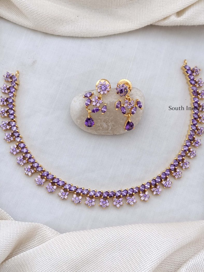 Attractive Floral Amethyst Stones Necklace