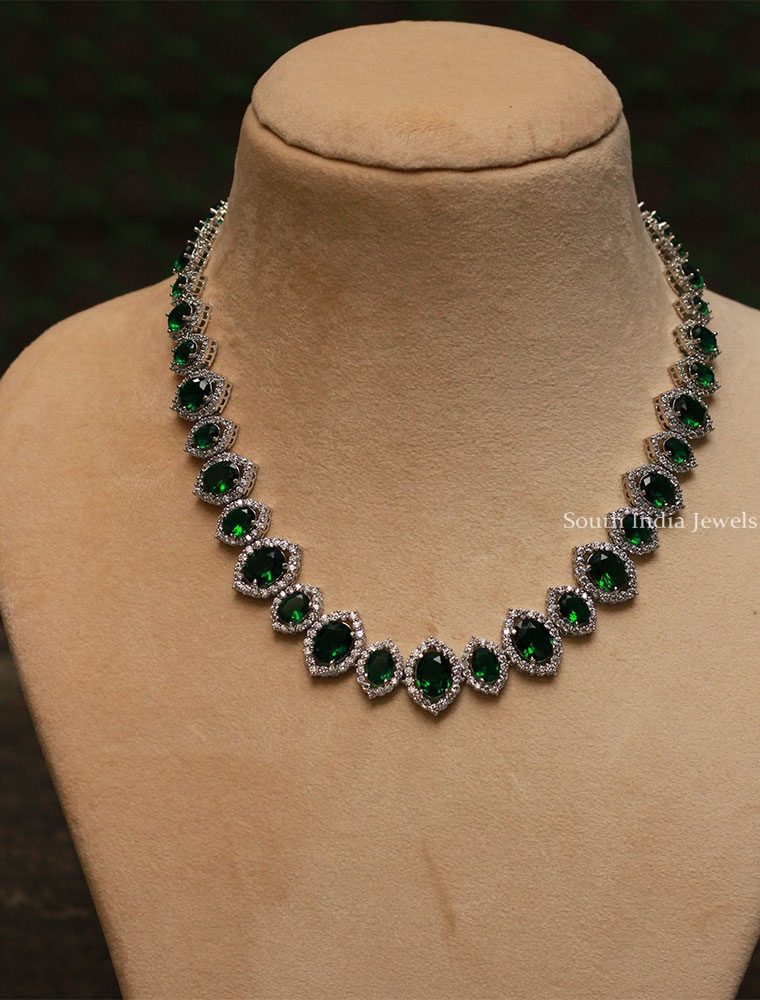 Marvelous Green Stones Necklace