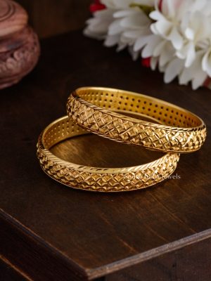 Stunning Star Design Bangles