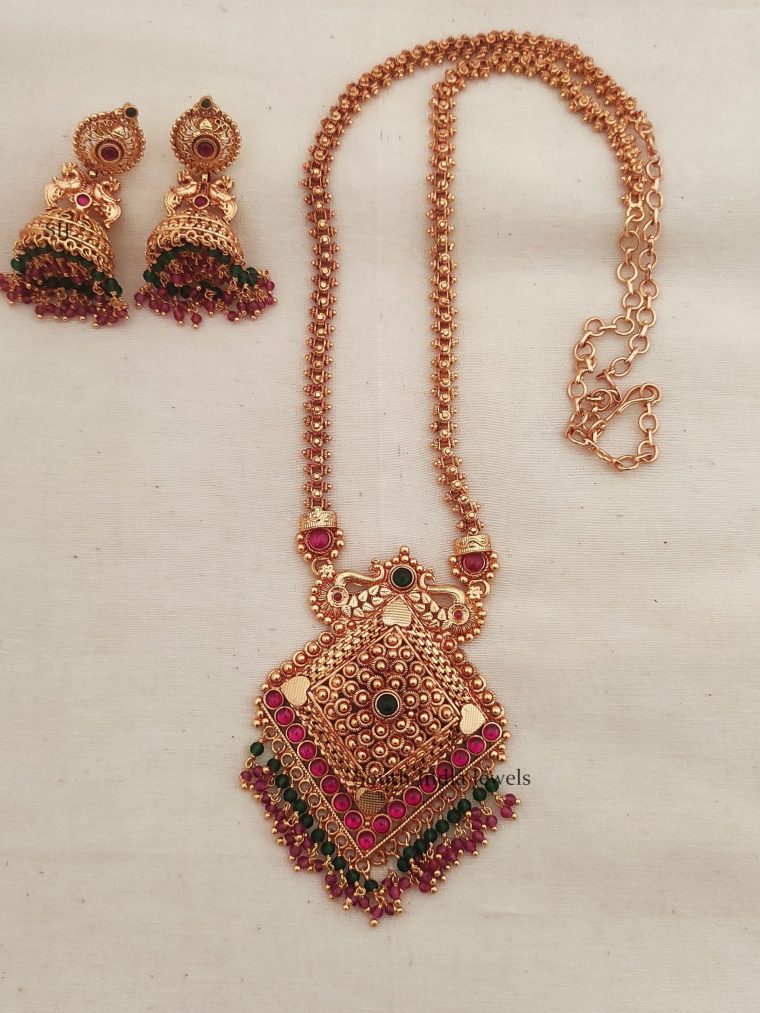 Beautiful Design Pendant Set (2)