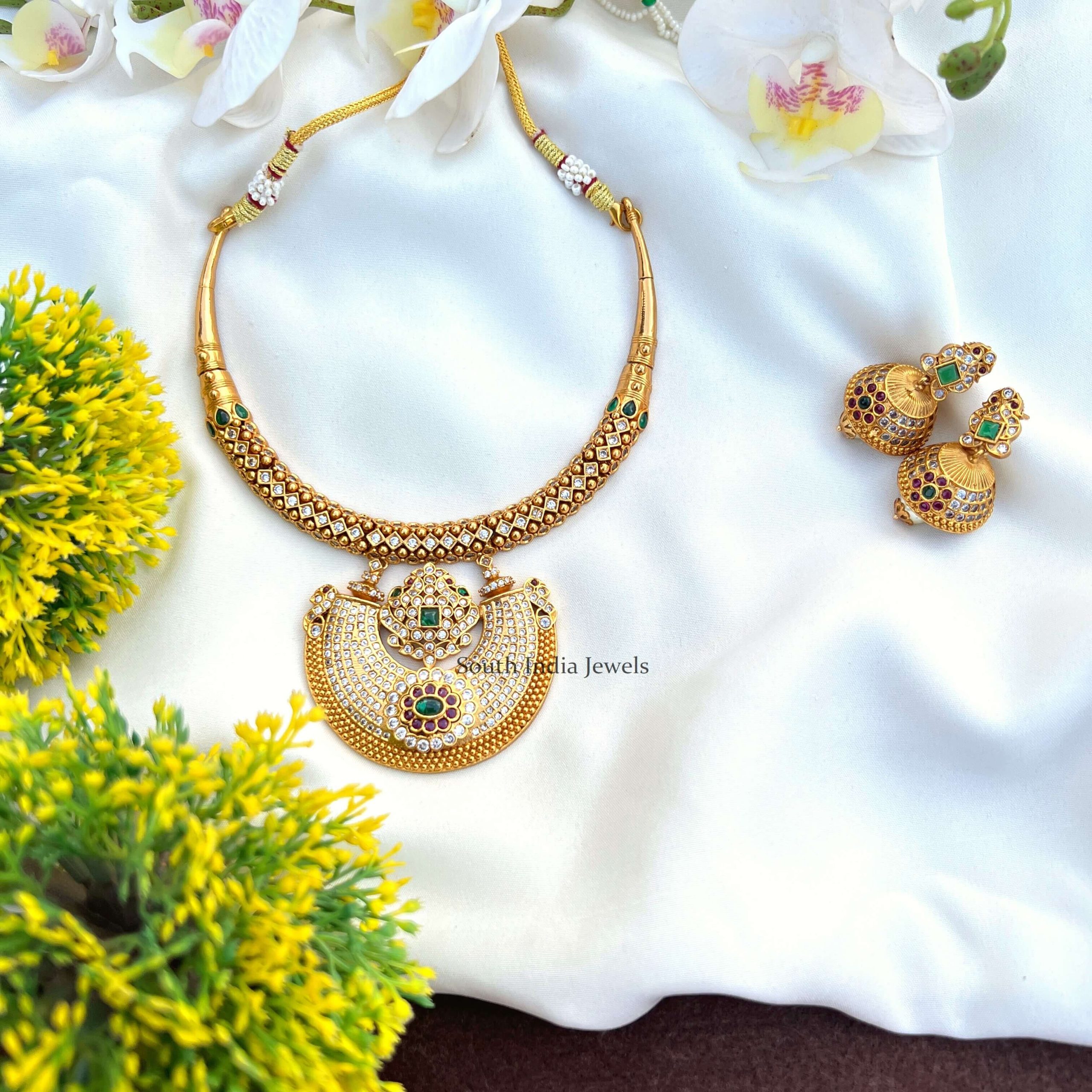 Chaand Floral Kanti Necklace Set (3)