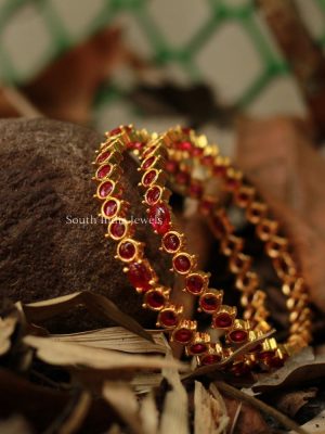 Elegant Kemp Stones Bangle Set (2)