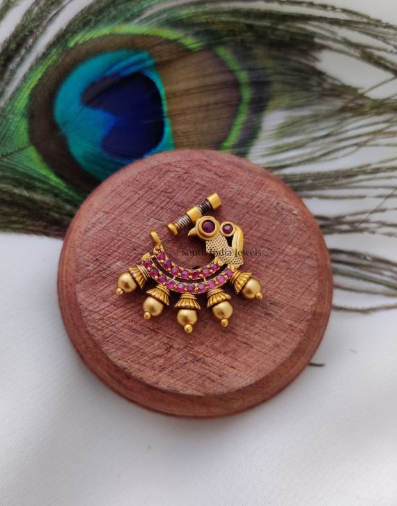 Gold Beads Peacock Nose Pin (2)