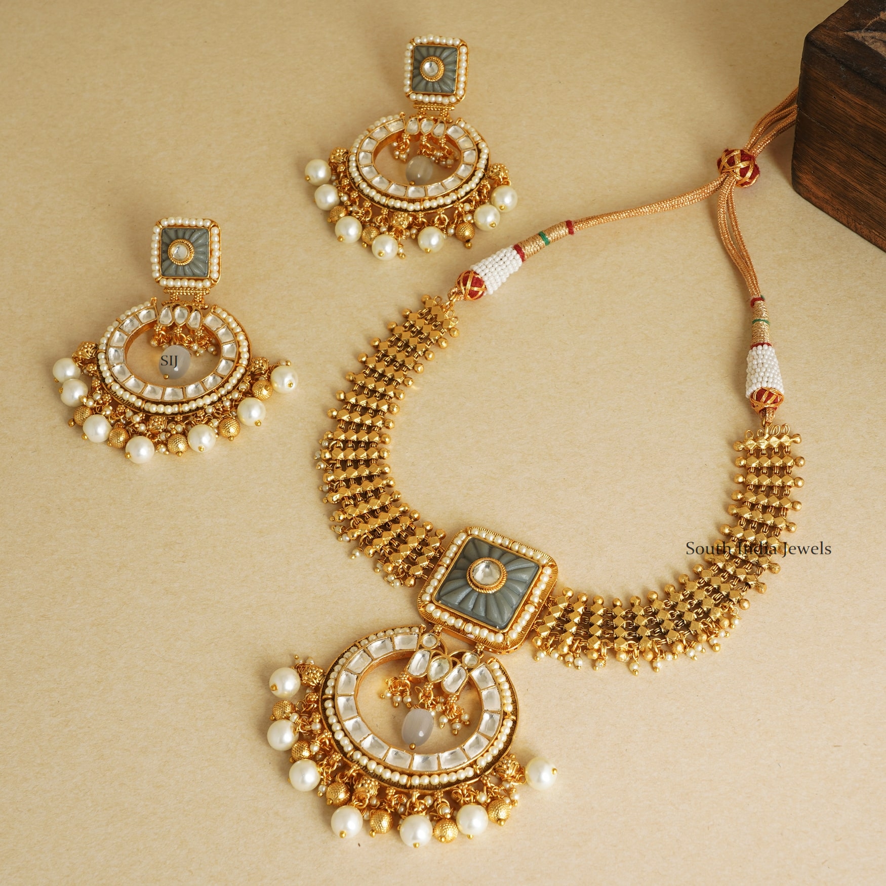 Gold Plated Kundan Design Necklace
