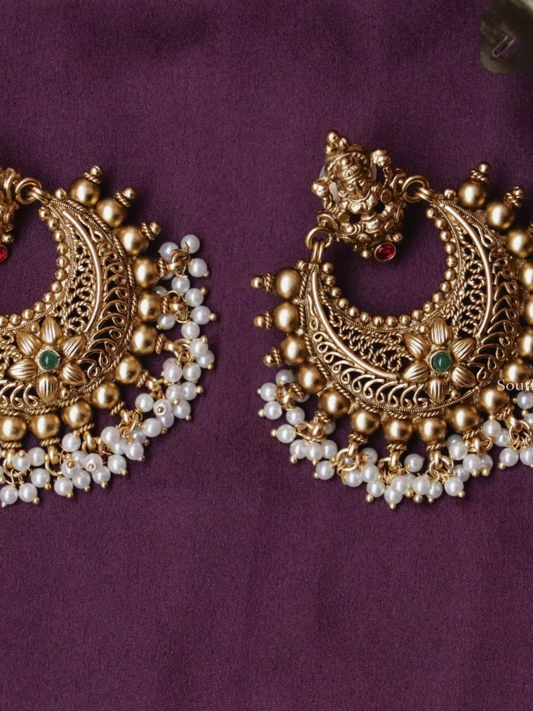 Lakshmi Design Pearl Cluster Earrings