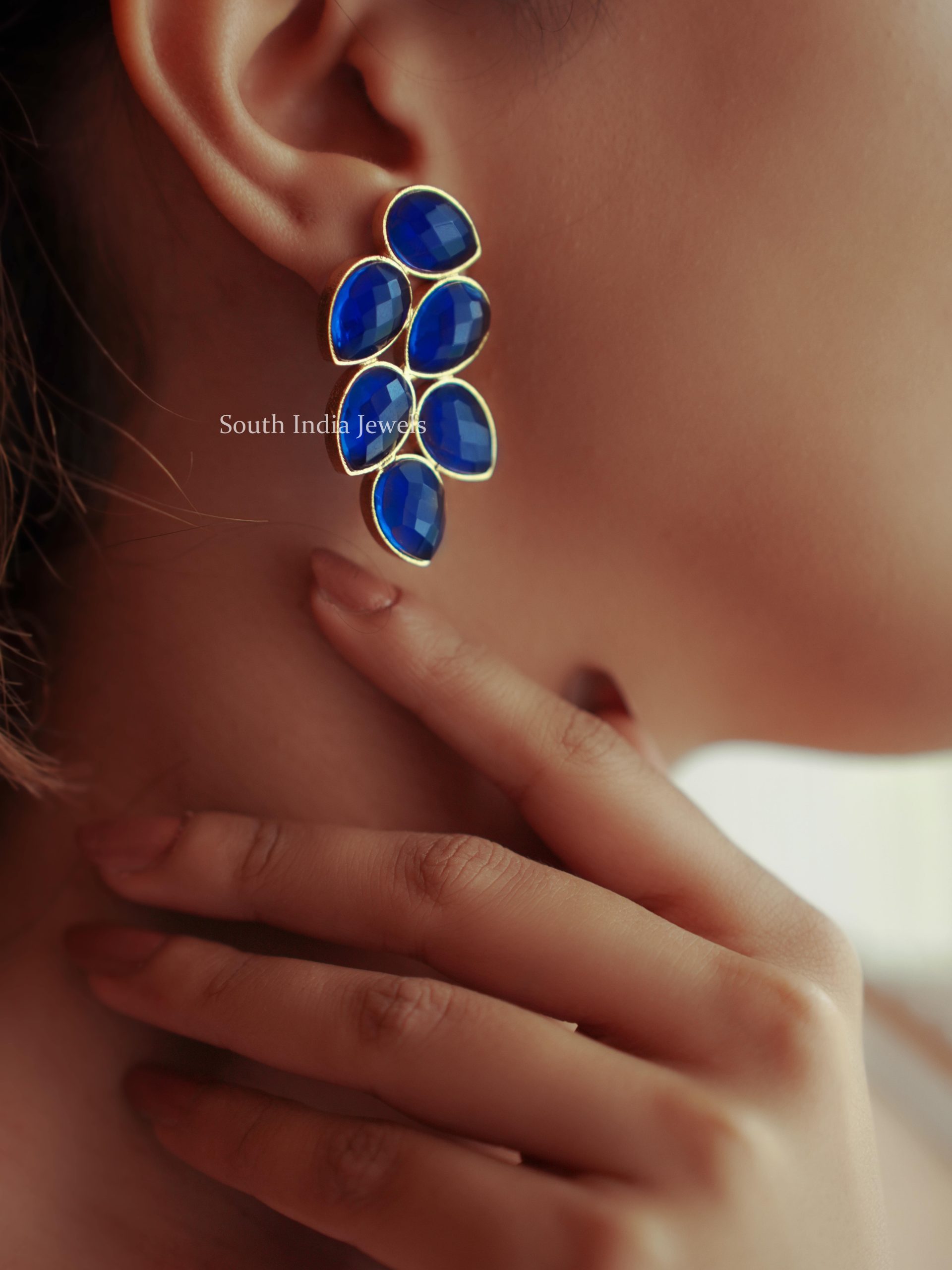 Leaf Design Sapphire Earrings (2)
