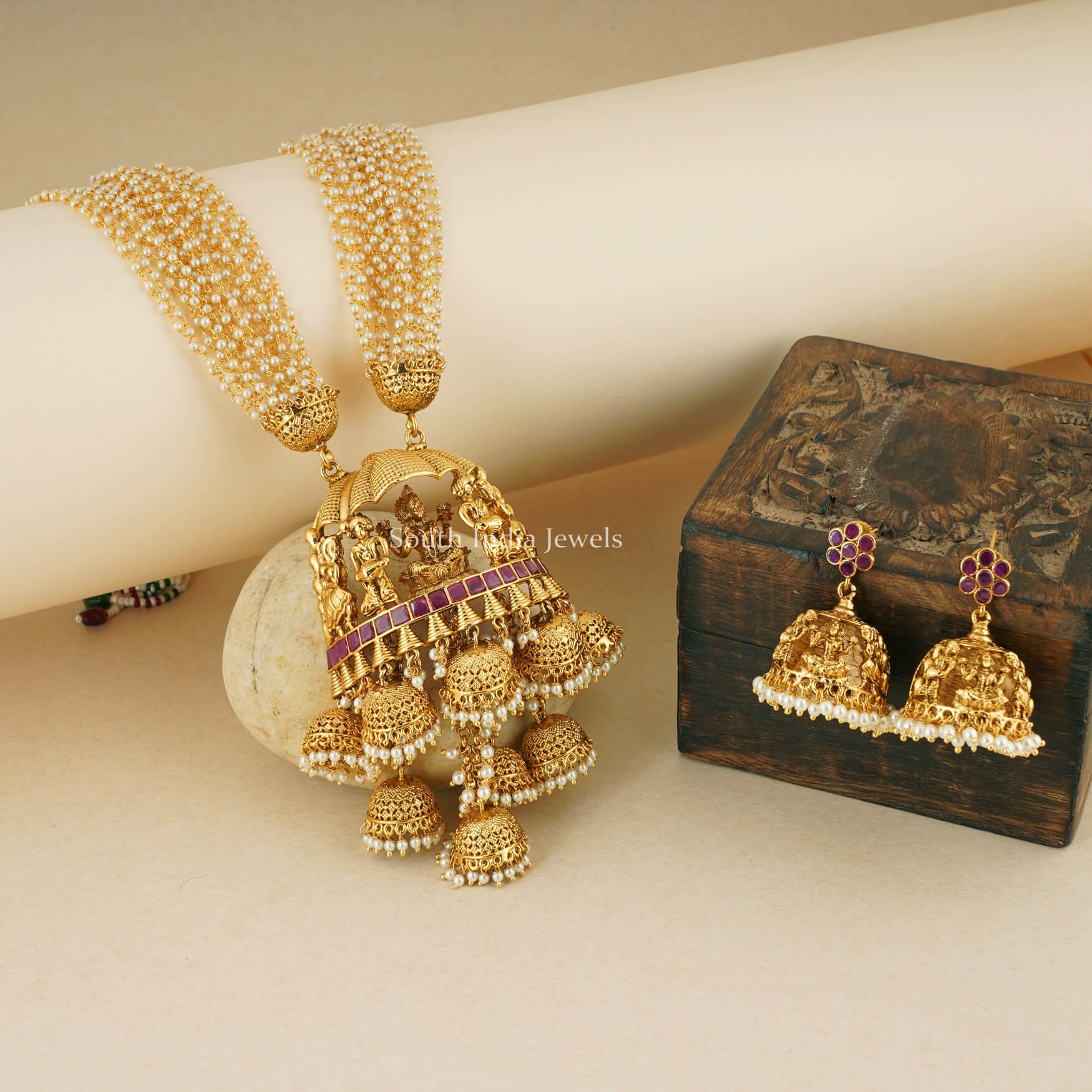 Long Jhumar Lakshmi Necklace Set