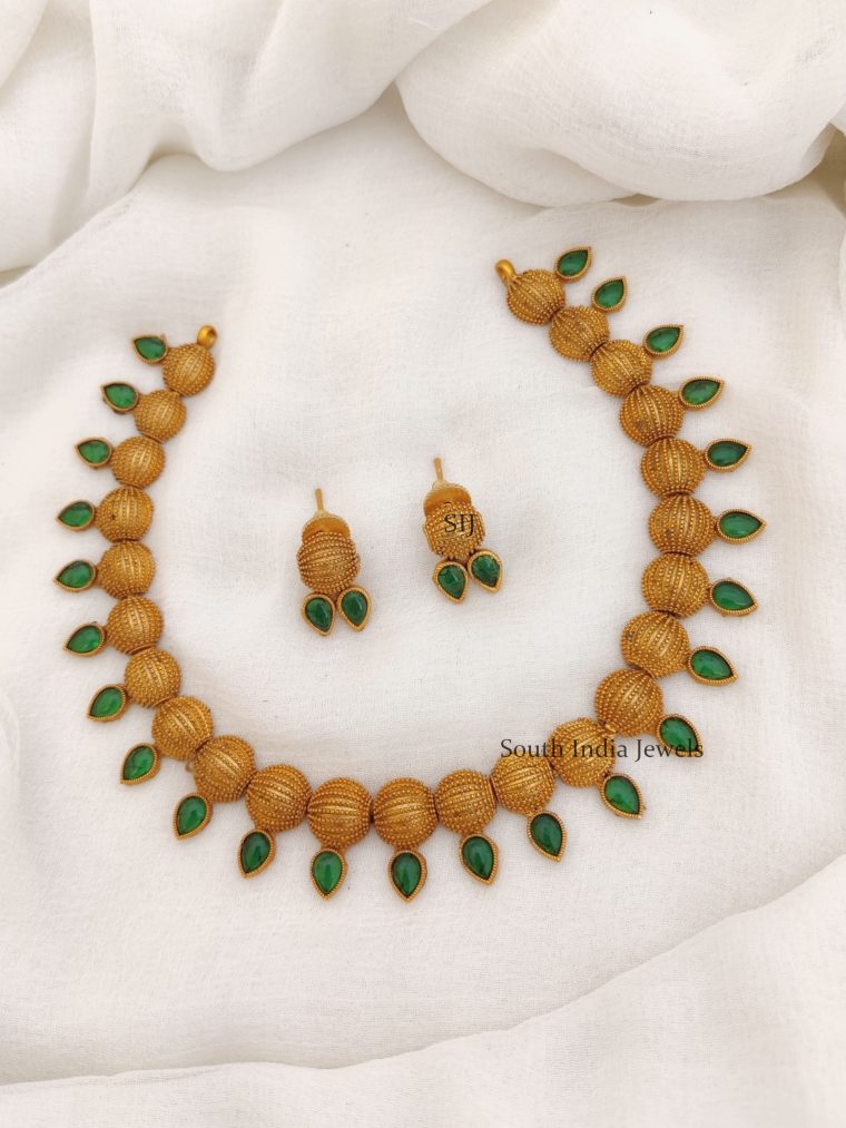 Magnificent Green Stone Necklace (2)