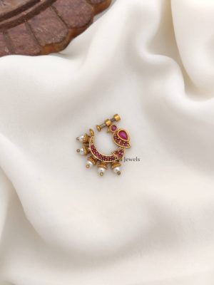 Peacock Pink AD Nose Pin