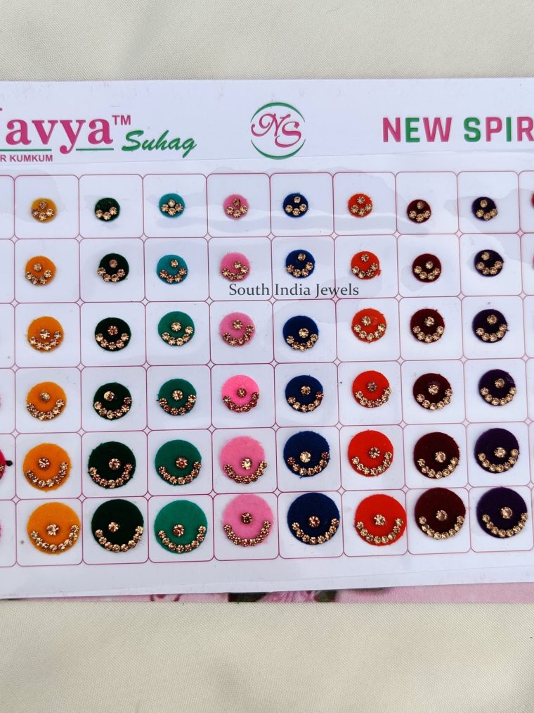 Trendy Gold Stones Bindi Book (1)