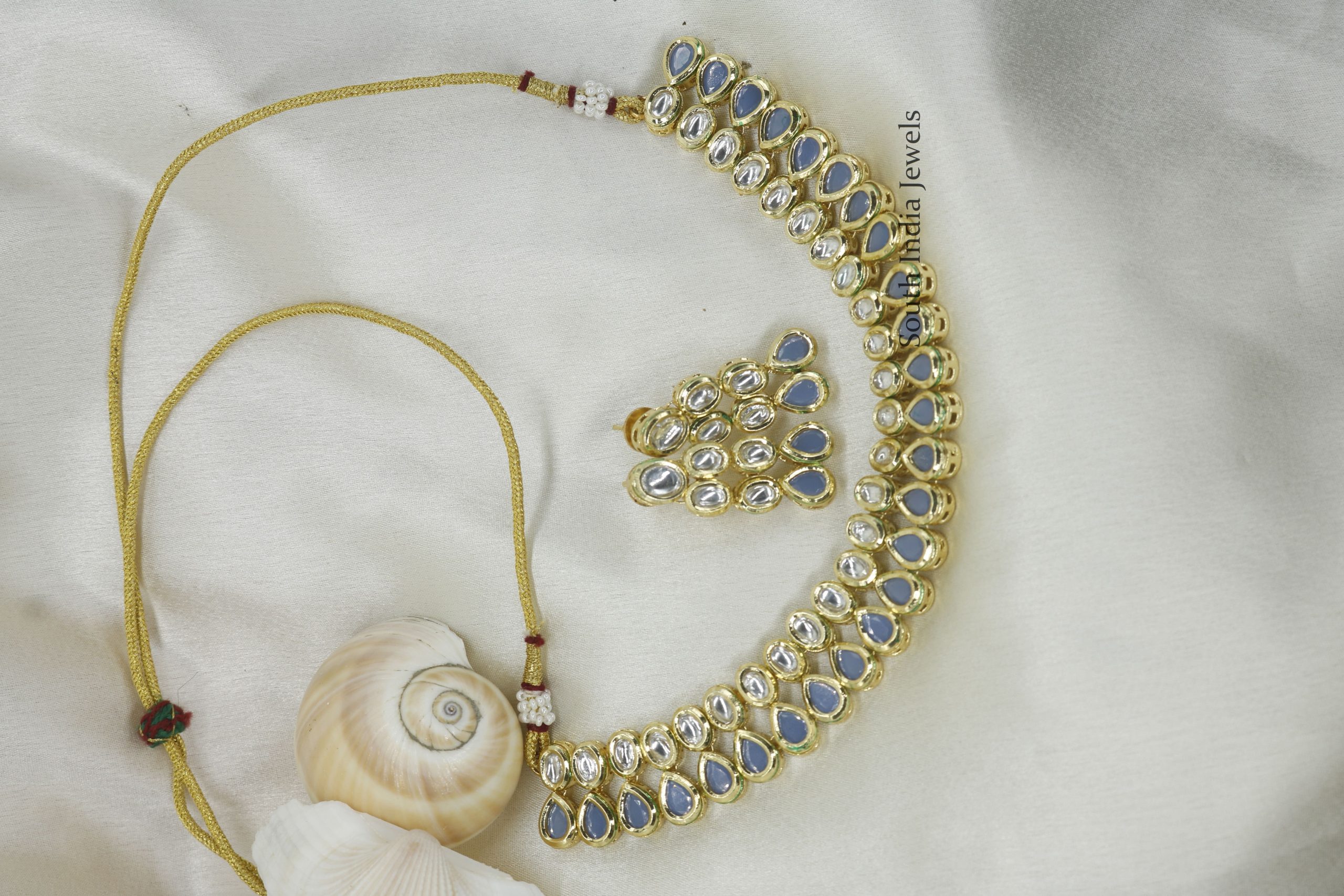 Layered Kundan Necklace Set (5)