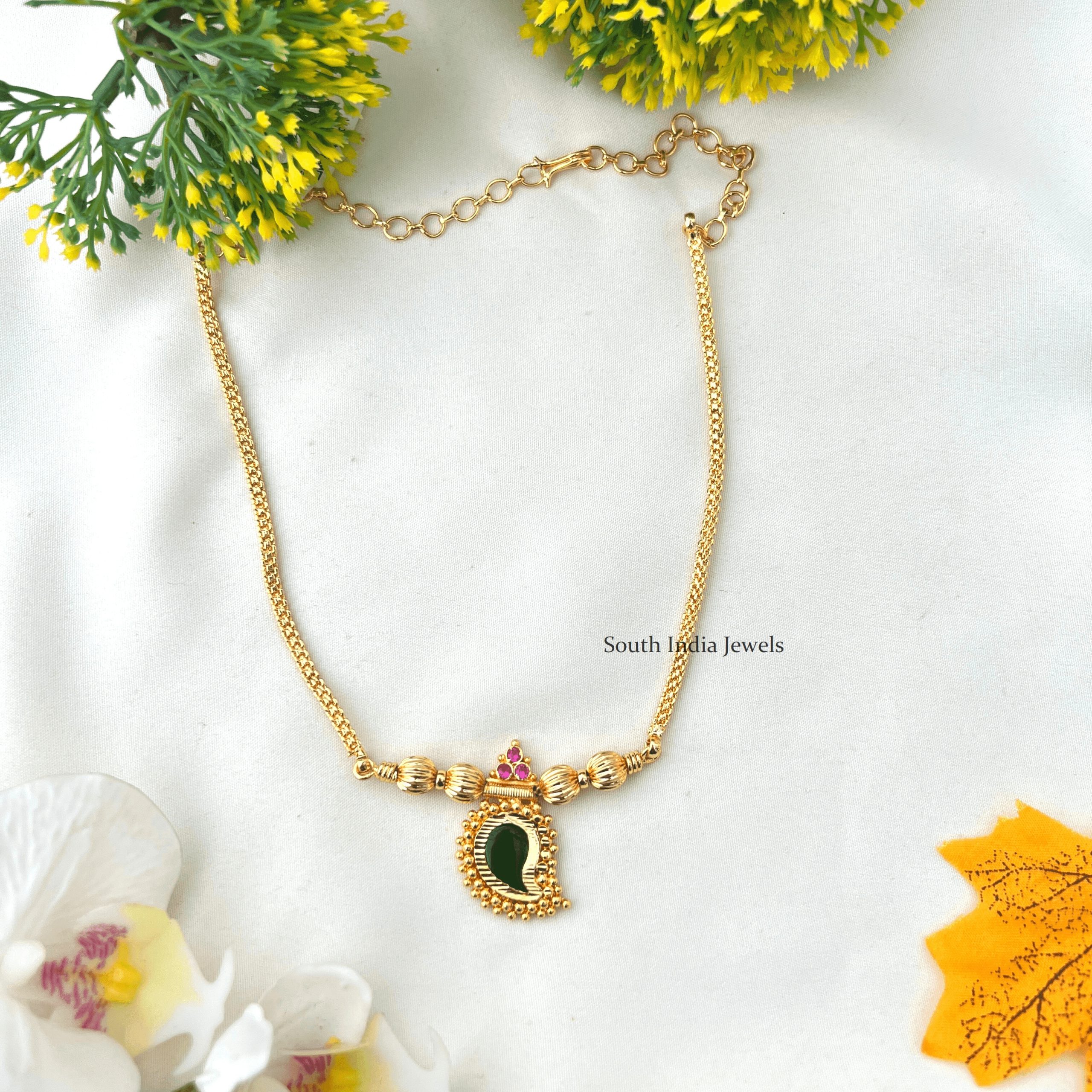 Palakka Design Pendent With Chain