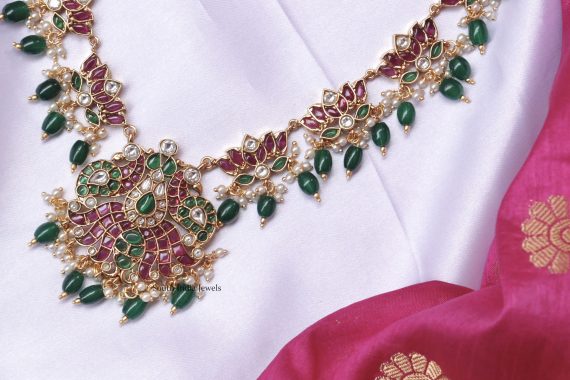 Beautiful Emerald Design Necklace