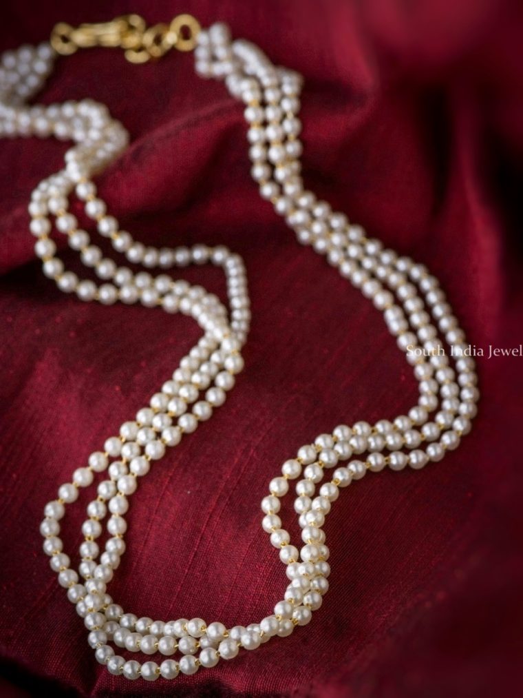 Elegant Triple Layered Pearl Chain