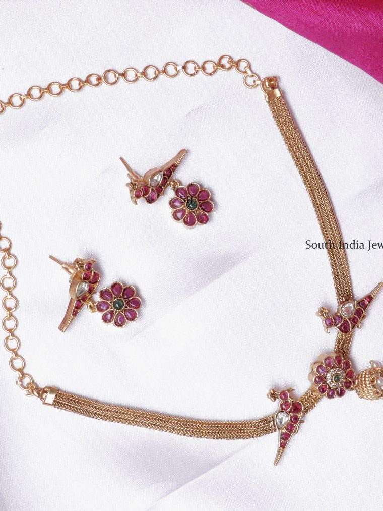 Floral Design Bird Necklace (