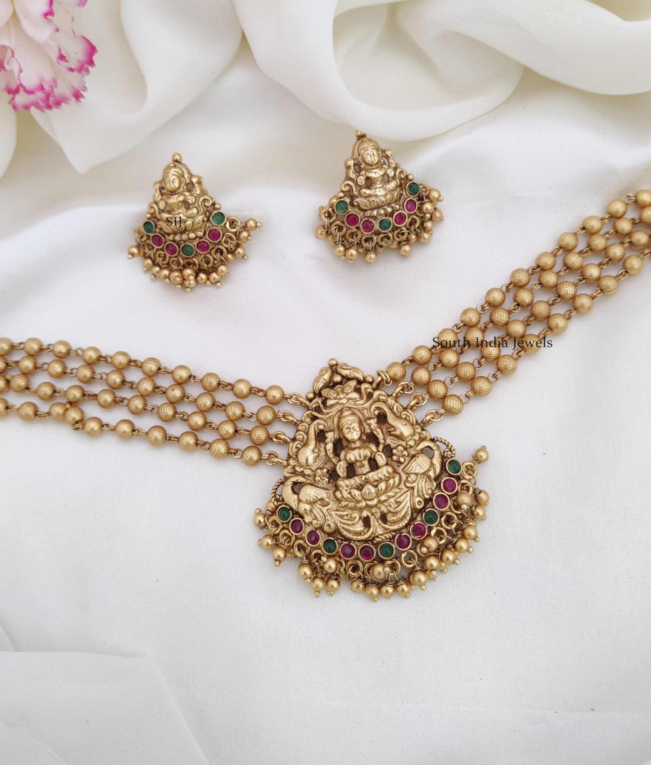 Gorgeous Lakshmi Gold Beads Choker (