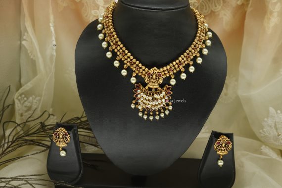 Lakshmi Pearl Templ Necklace