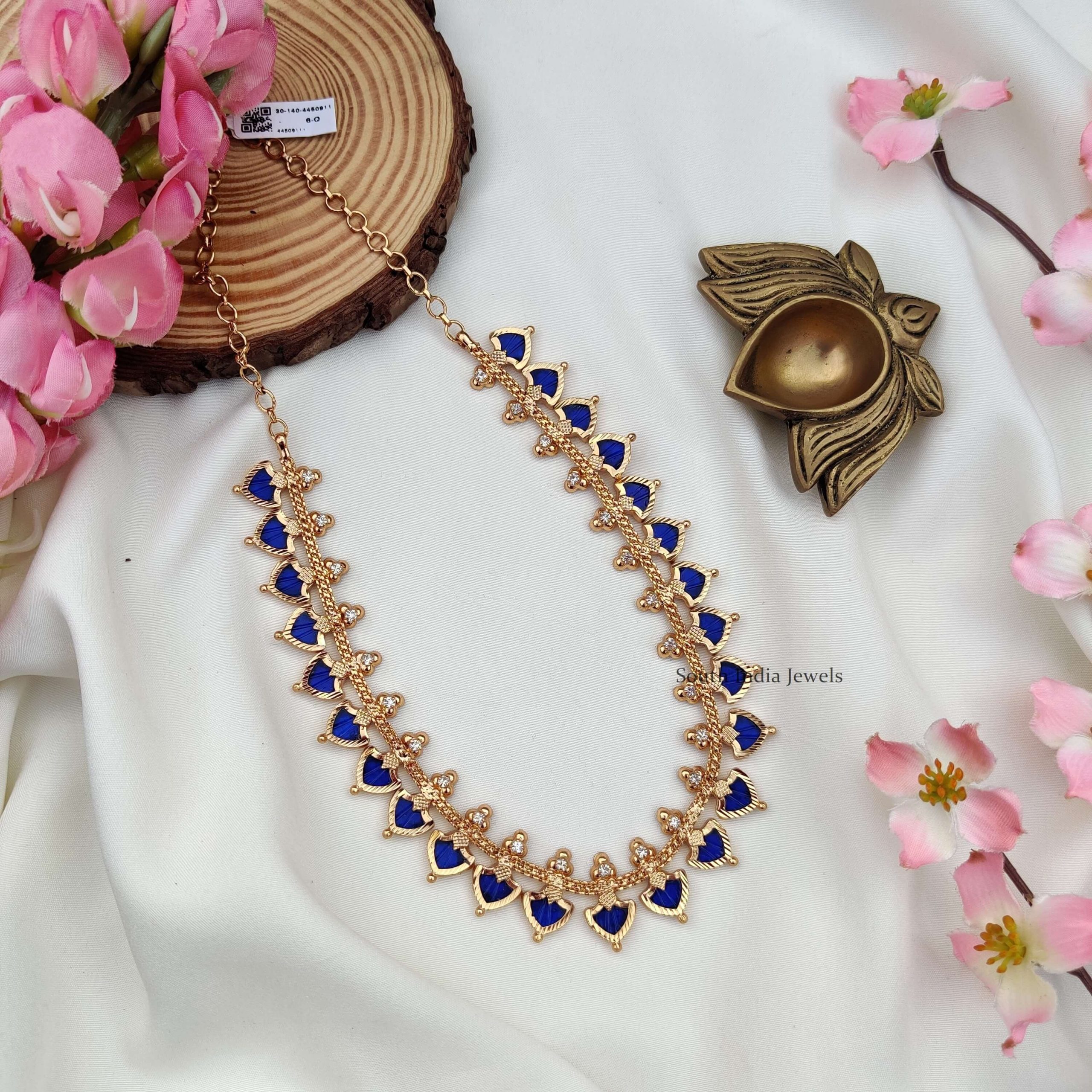 Blue hot sale palakka necklace