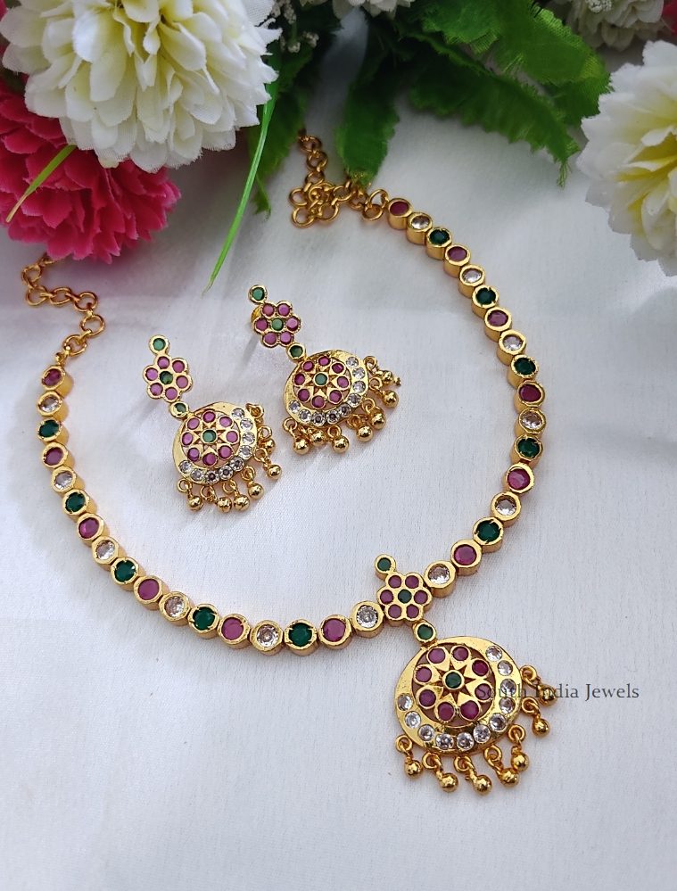 White & Red Stone Attigai Necklace