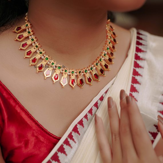 Attractive Palaka Design Necklace