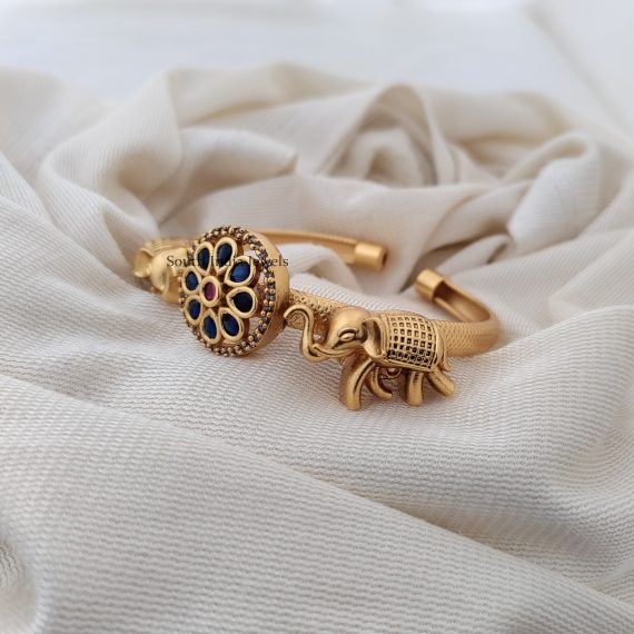 Beautiful Elephant Design Bracelet