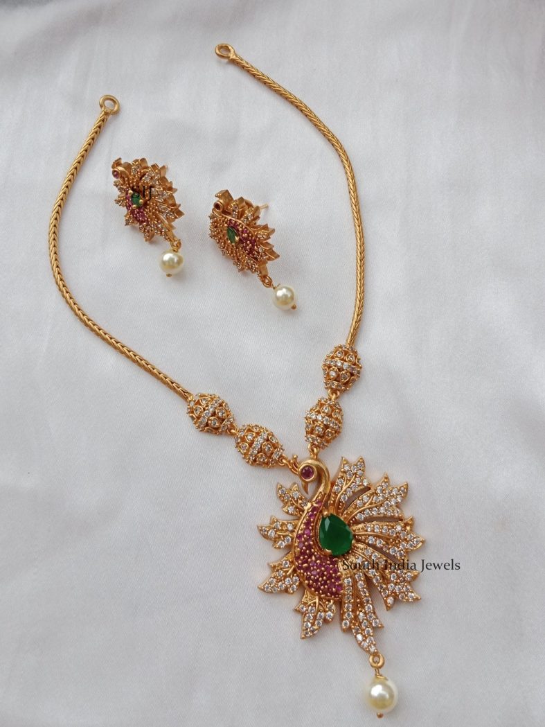 Elegant Peacock Design Necklace