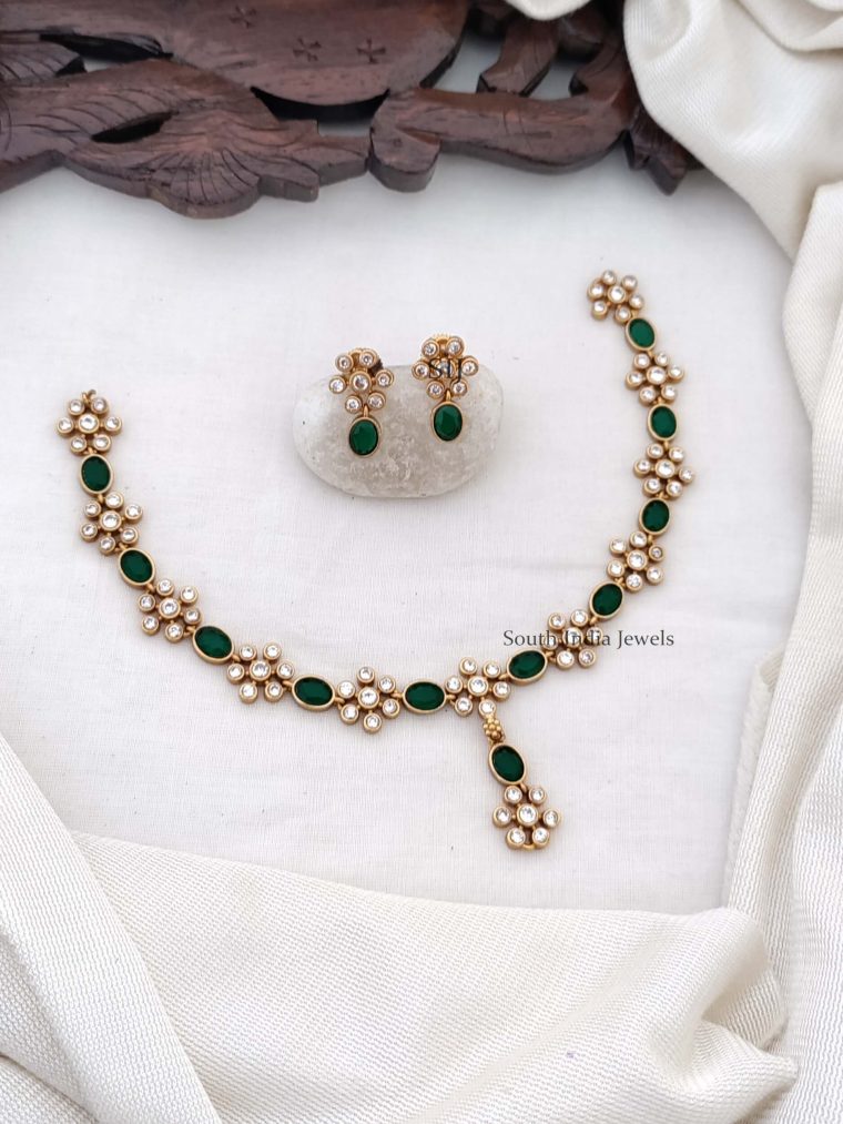 Glittering Green Stone Necklace