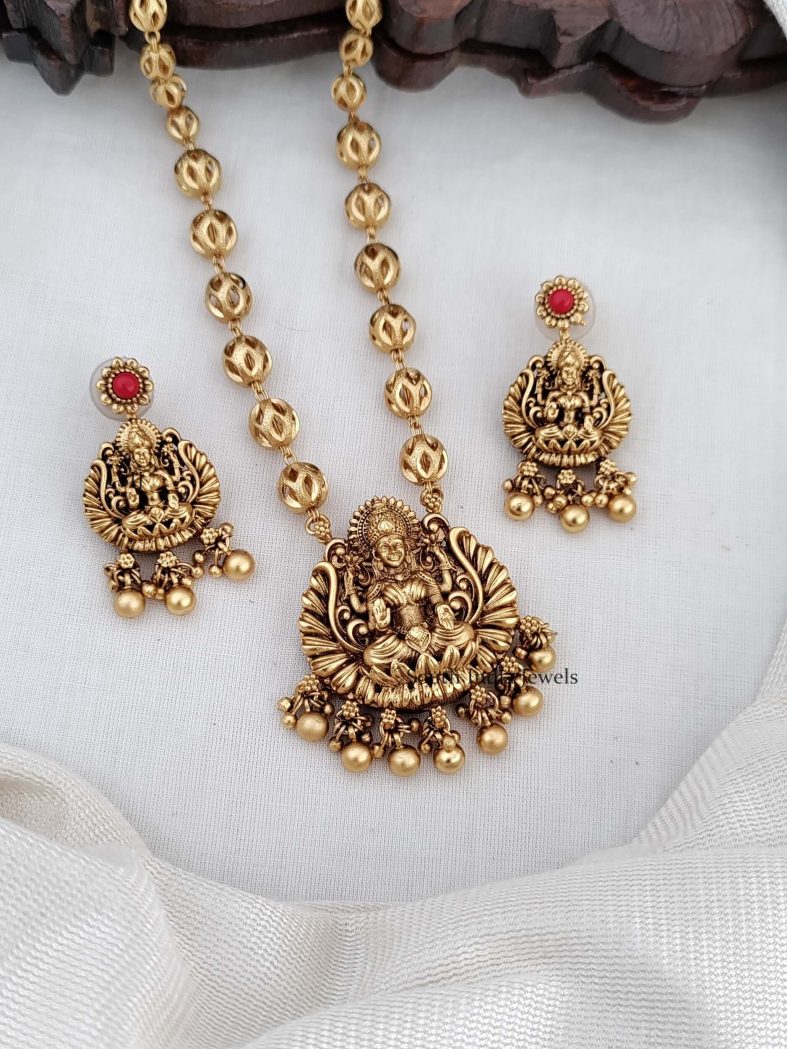 Navarathna Reversible Lakshmi Pendant Set