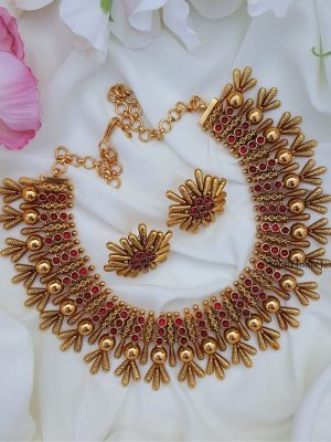Pretty Kemp Stones Necklace (