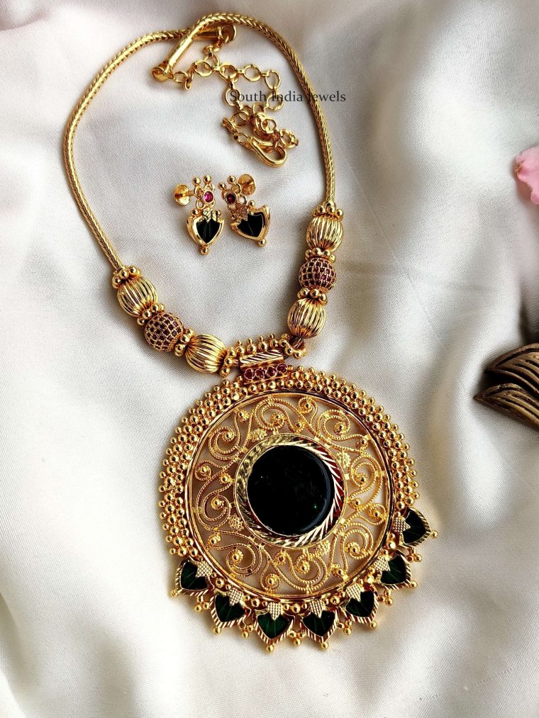 Round Palakka Pendent Set (