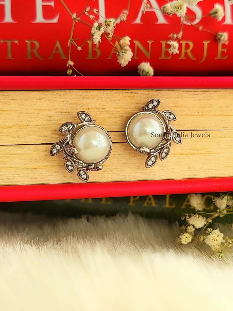Beautiful Pearl Stud Earrings