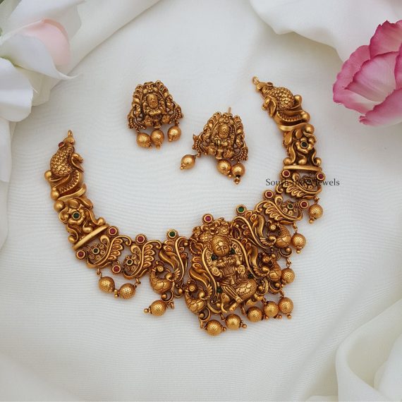 Dazzling Lakshmi Design Necklace