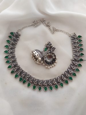 Green Mango Design Necklace (