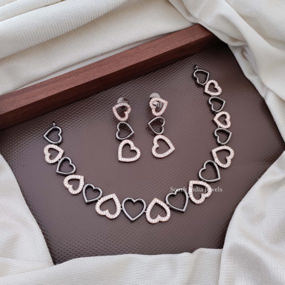 Heart Shaped Necklace Set