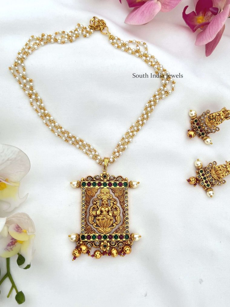 Lakshmi Devi Pendent Set