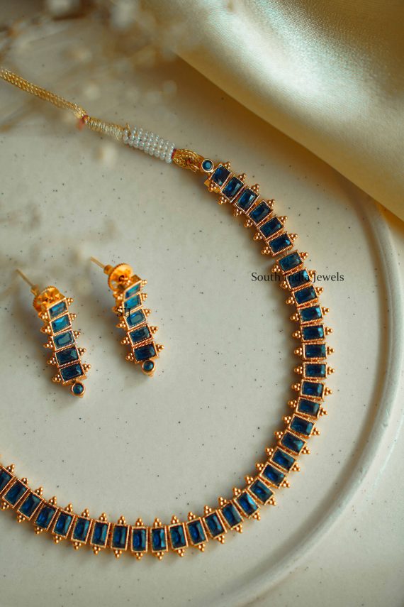 Rich Sapphires Design Necklace