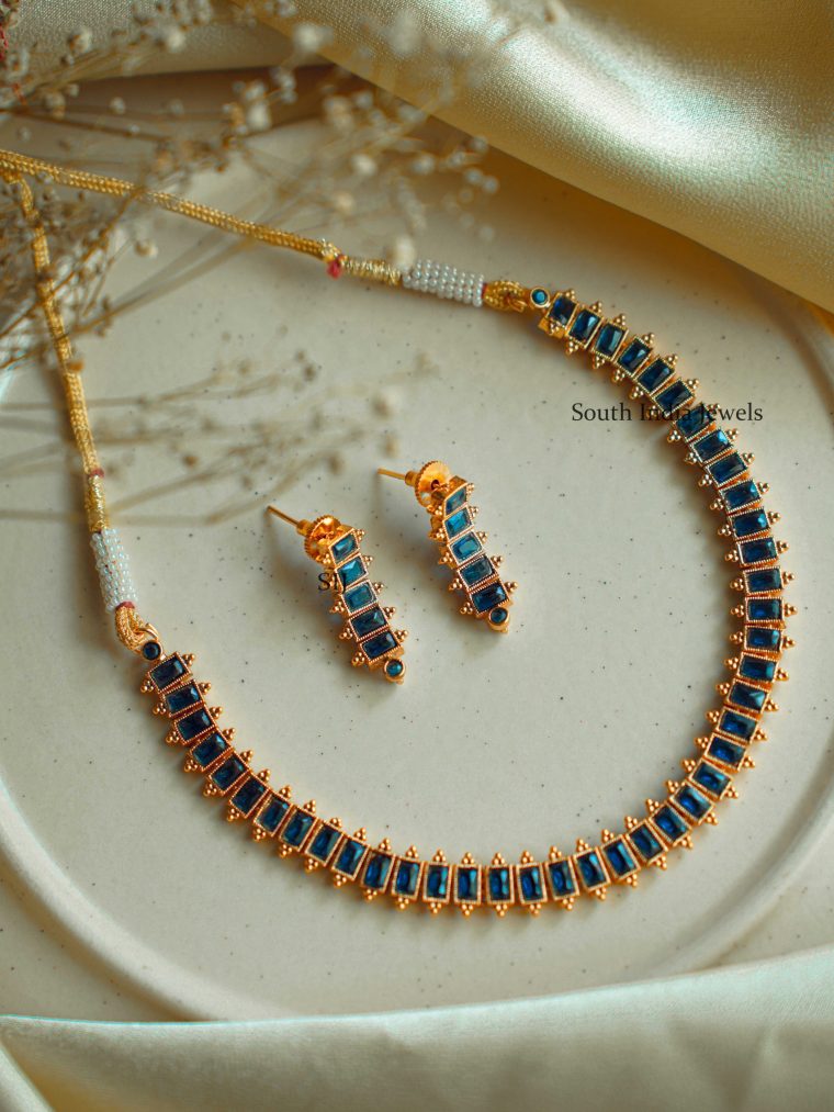 Rich Sapphires Design Necklace