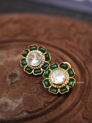 Stunning Green Ear Studs
